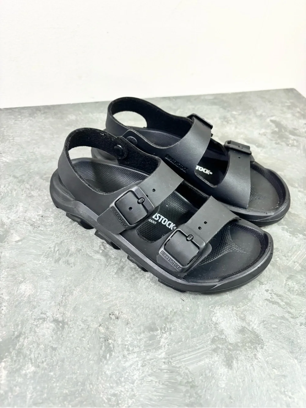 Birkenstock Mogami HL Birko-Flor black two strap sandals size 13 new kids unisex